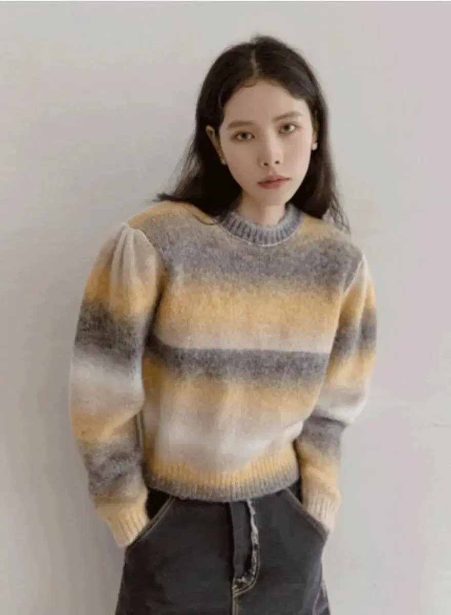 (NEW) Women's Rainbow Knit