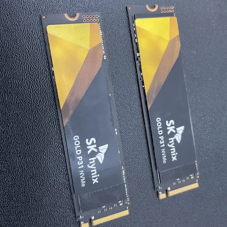 sk하이닉스 P31 골드 1tb nvme ssd 두개판매합니다.