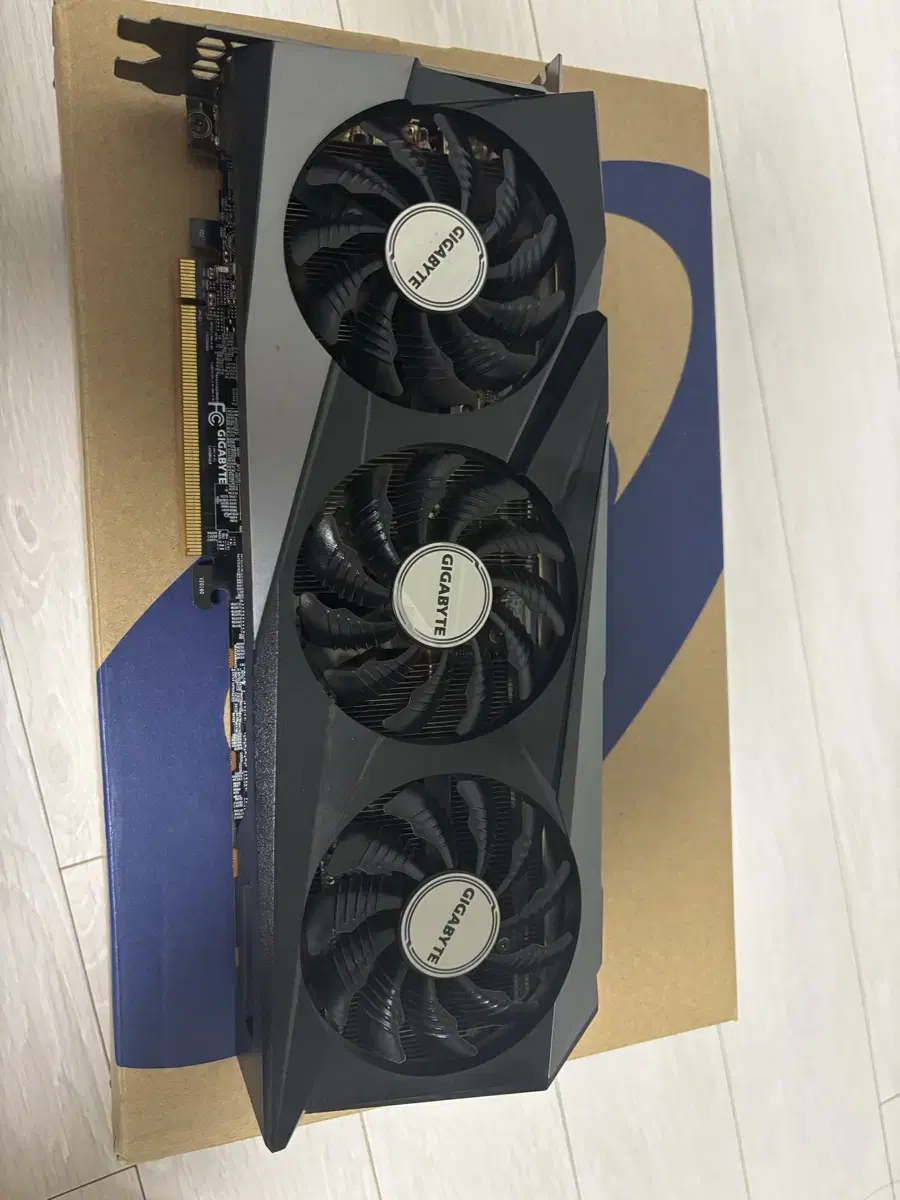 AMD radeon rx6700xt 3팬