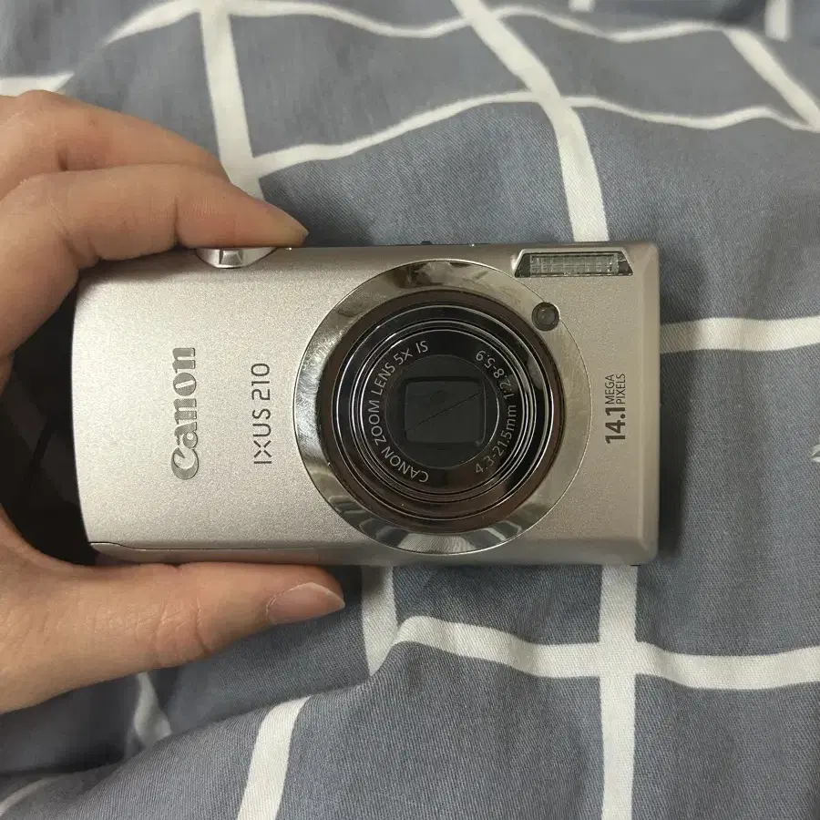 Canon ixus210