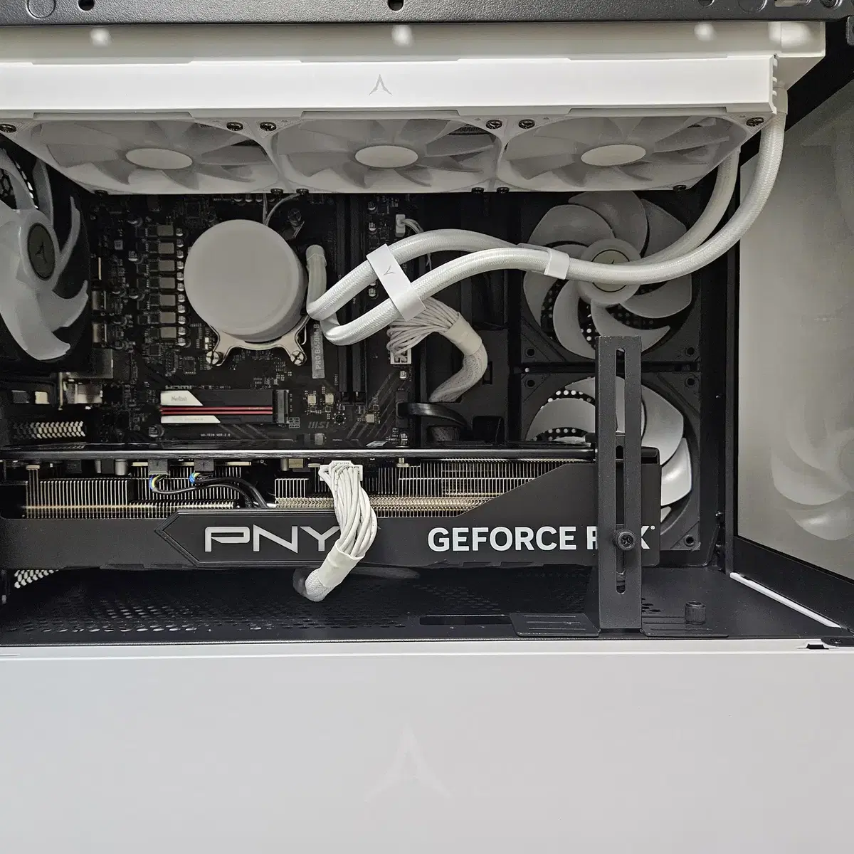 9800x3d, 48gb, 2tb, rtx4080 super 하이엔드PC