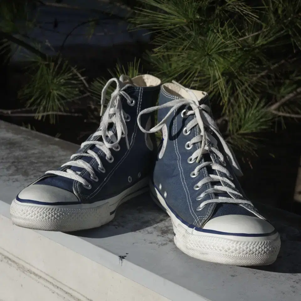 90s converse all star high sneakers