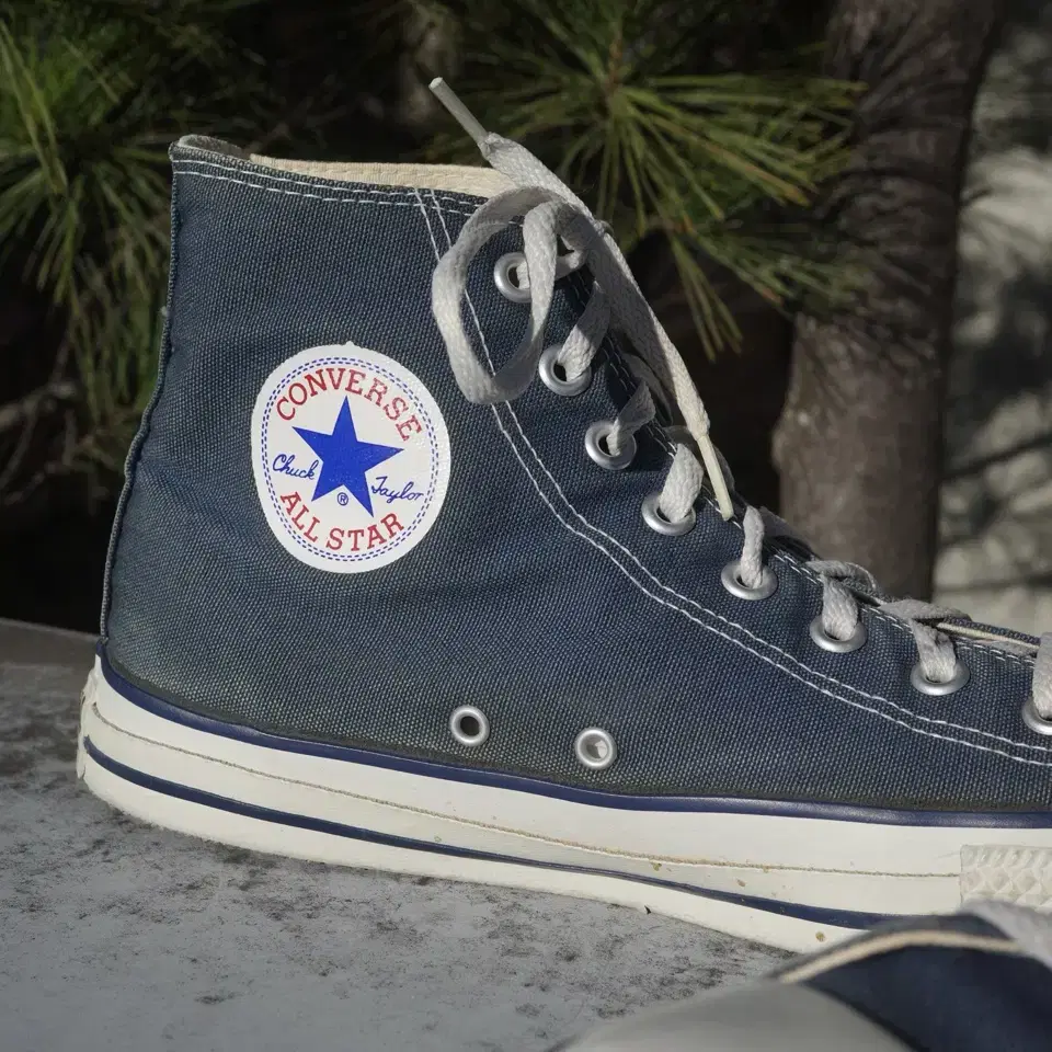 90s converse all star high sneakers