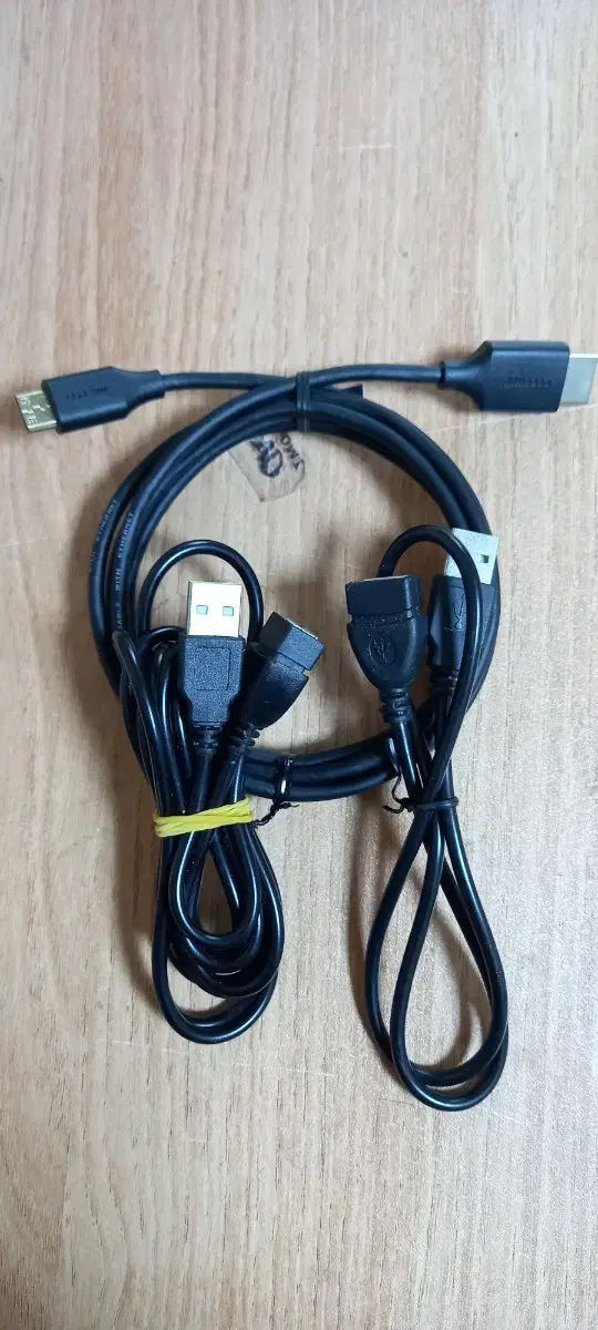 HDMI+미니HDMI 2미터와USB연결케이블2개