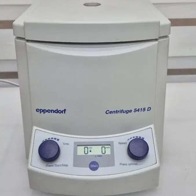 eppendorf Centrifuge 5415D