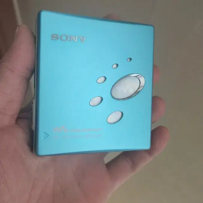 sony walkman MD player mz-e520