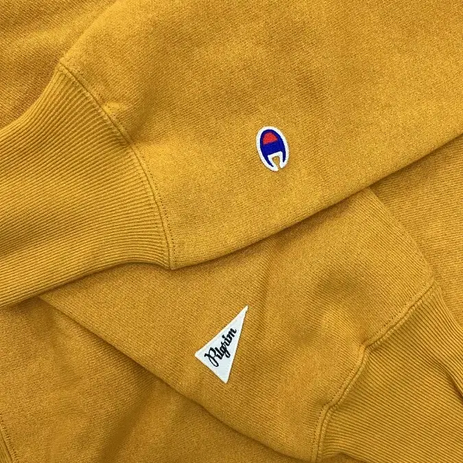 필그림 Pilgrim surf supply X champion 챔피언 L