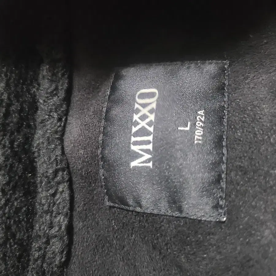 mixxo 무스탕 팔아요