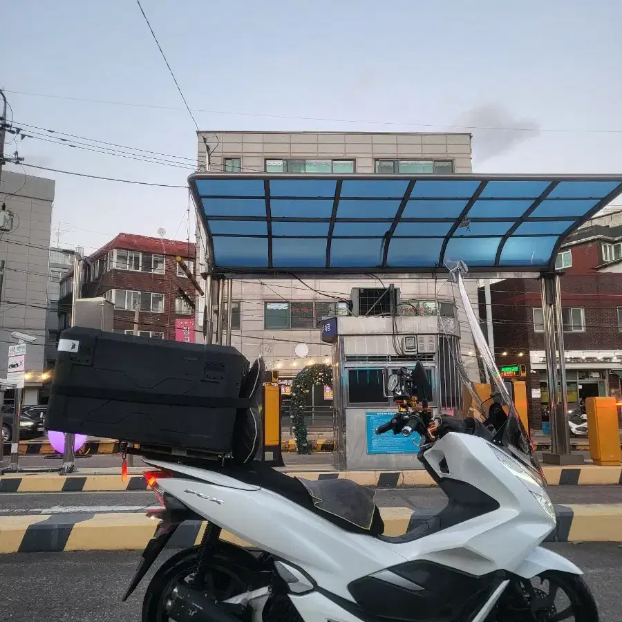 구변완) pcx125 20년식 9만Km 배달셋팅 팝니다