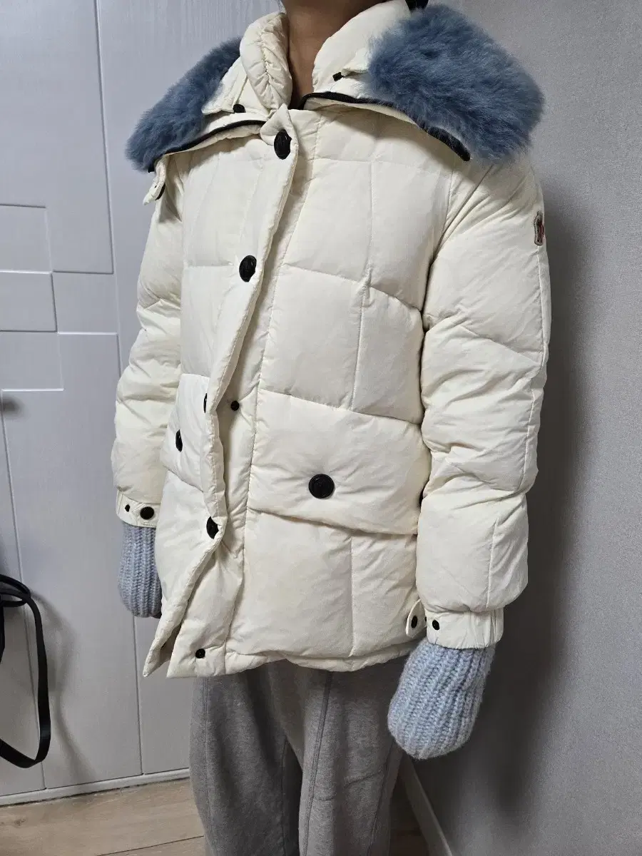 Moncler Women's Down Jacket sells