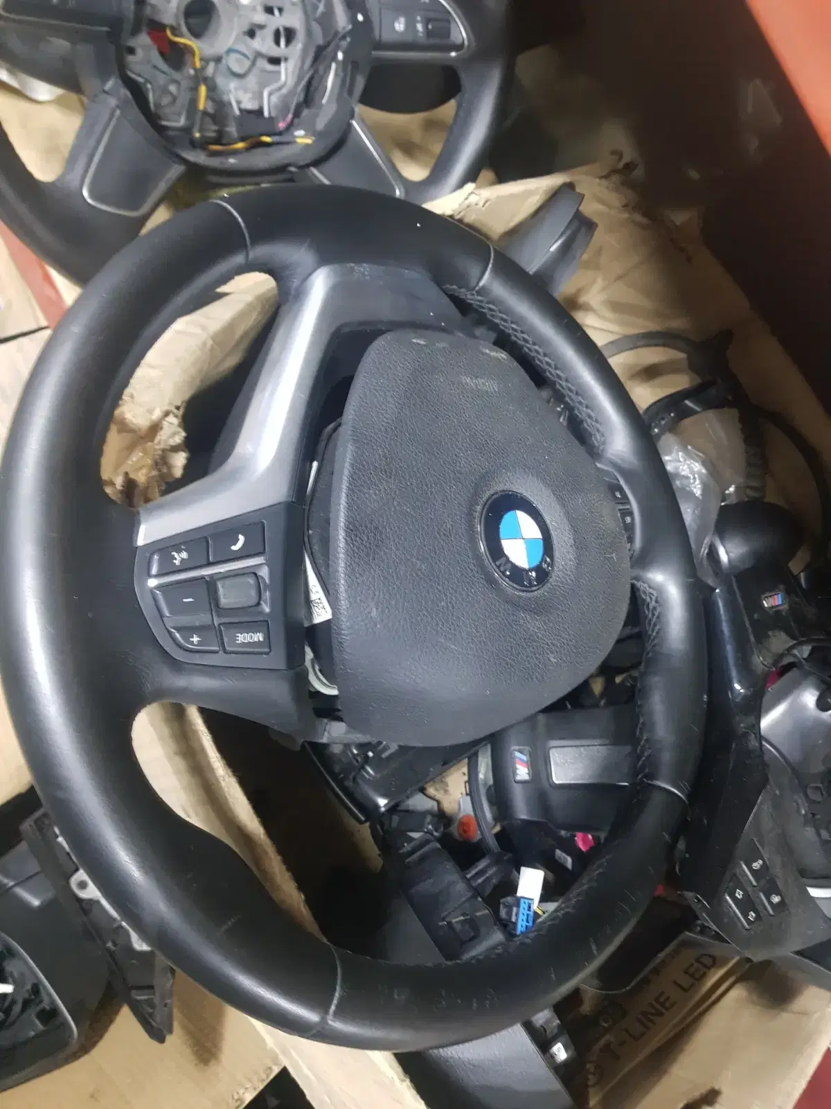 bmw f15 f16 x5 x6 순정 스포츠핸들 중고 (에어백포함)