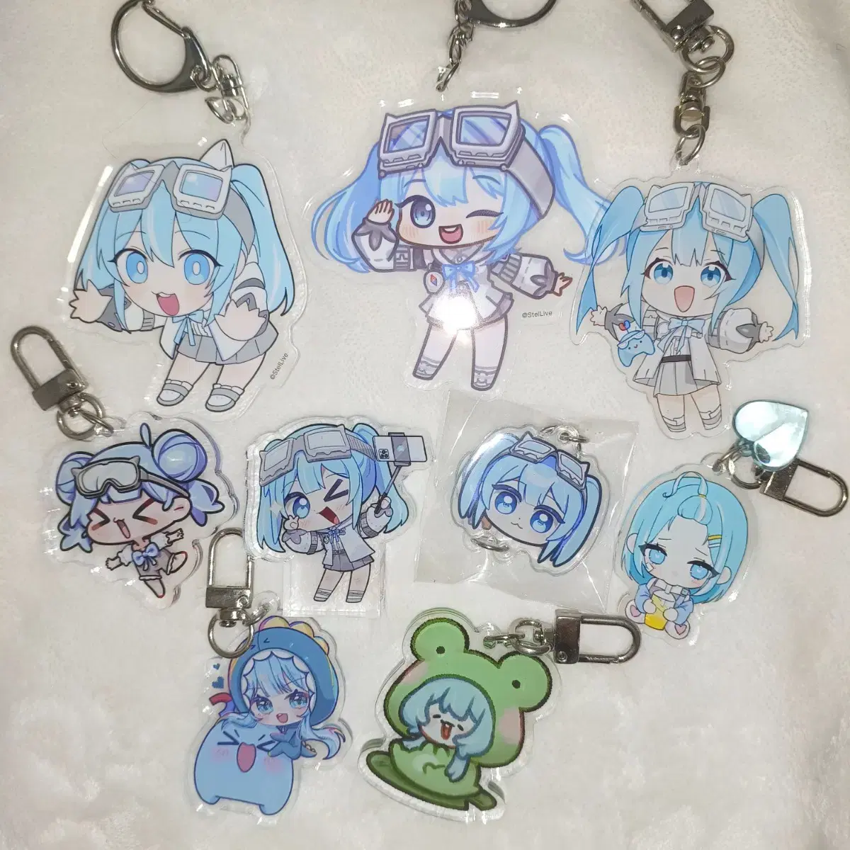 Stellar Tavi keyring bulk (official + unofficial) +PhoneStrap giveaway