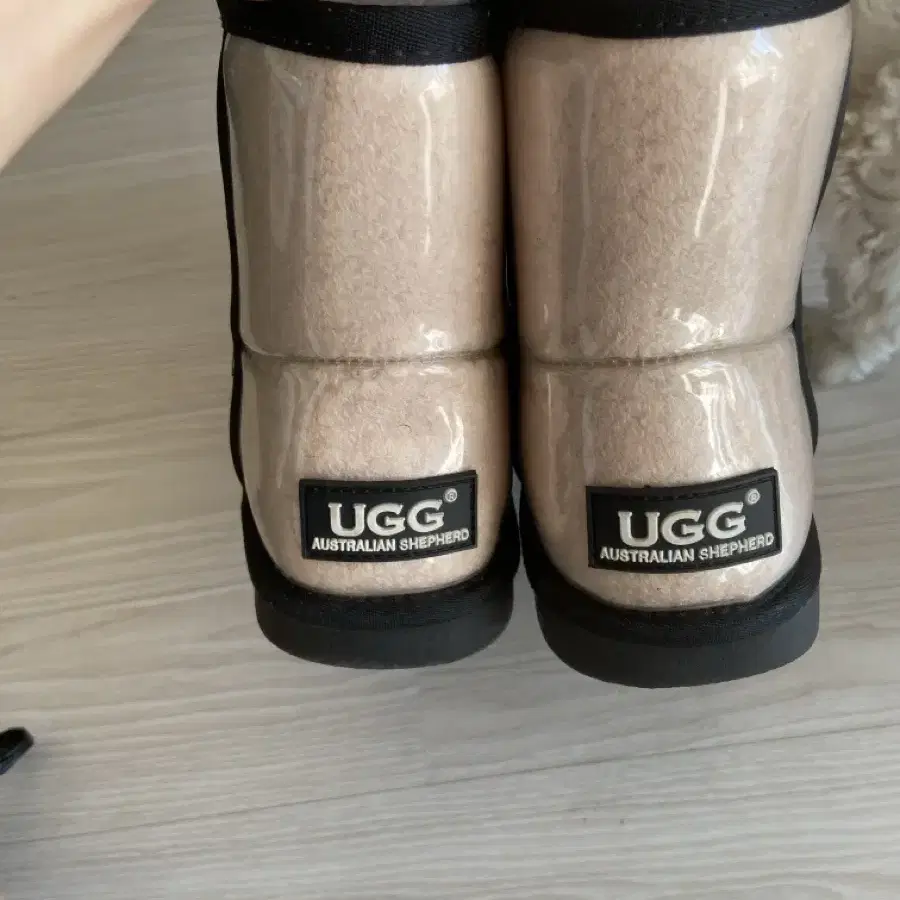 UGG 키즈 부츠 210