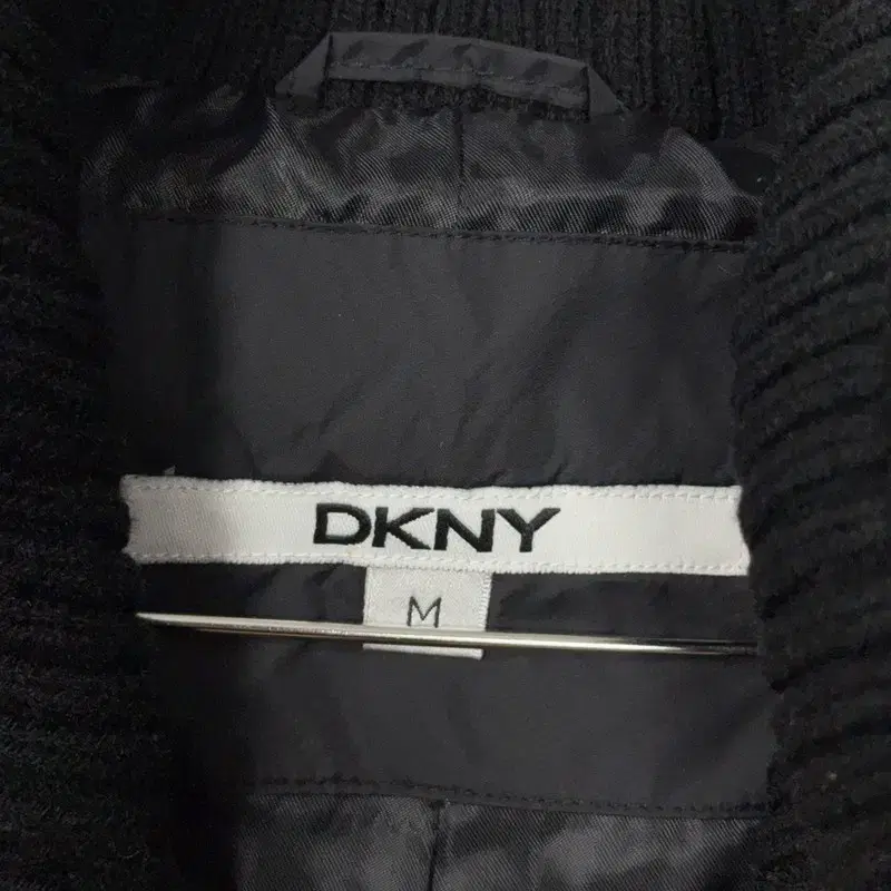 DKNY 블랙 벨크로 여성 캐주얼 롱패딩 점퍼 M