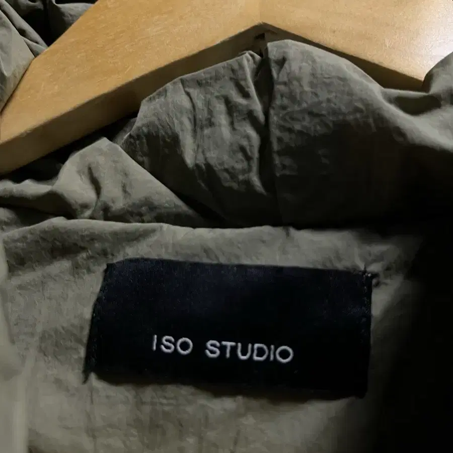 F(100-110) ISO STUDIO 반집업 오버핏 패딩 후드 아노락