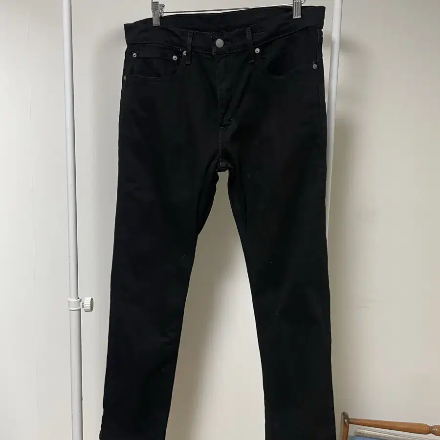 levi's 502 블랙 팬츠