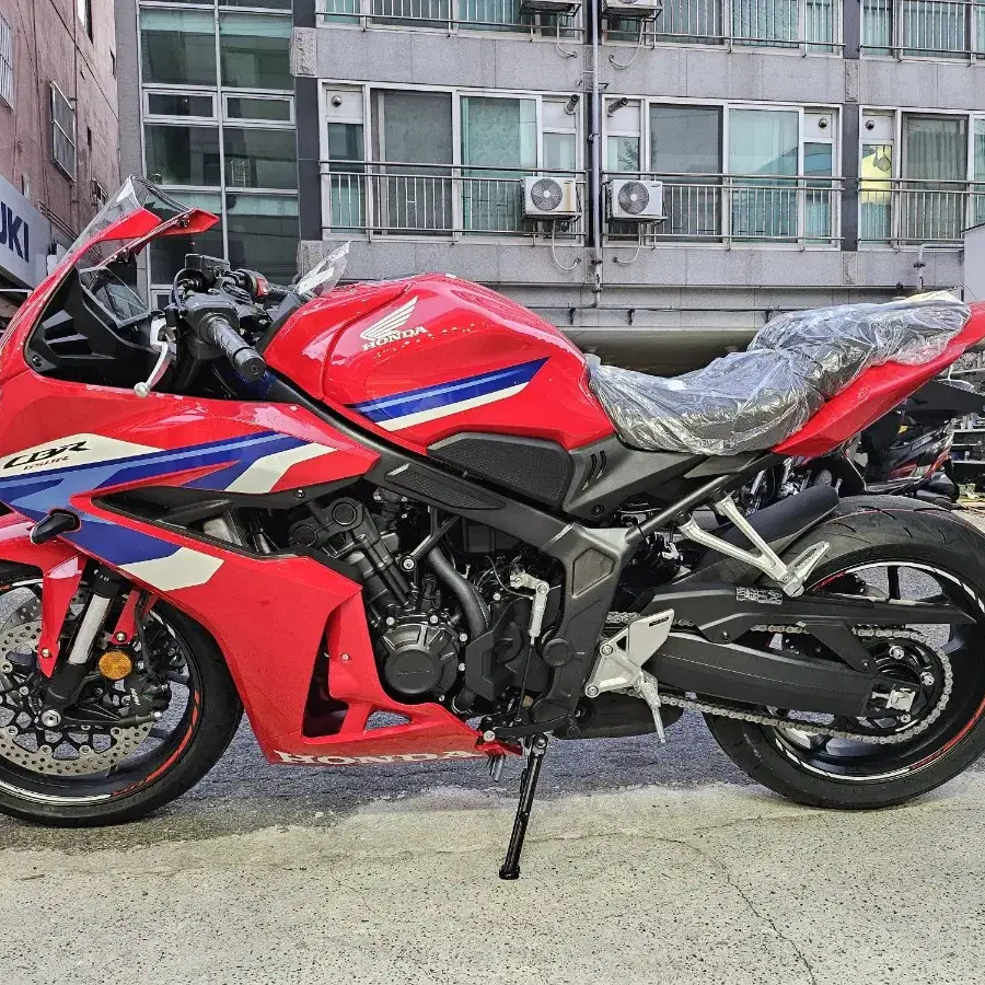 혼다 CBR650R E클러치 신차판매합니다(당일출고가능,전국탁송가능)