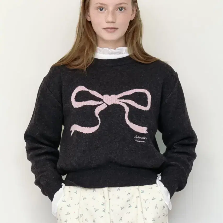 론론 HEART RIBBON JACQUARD KNIT