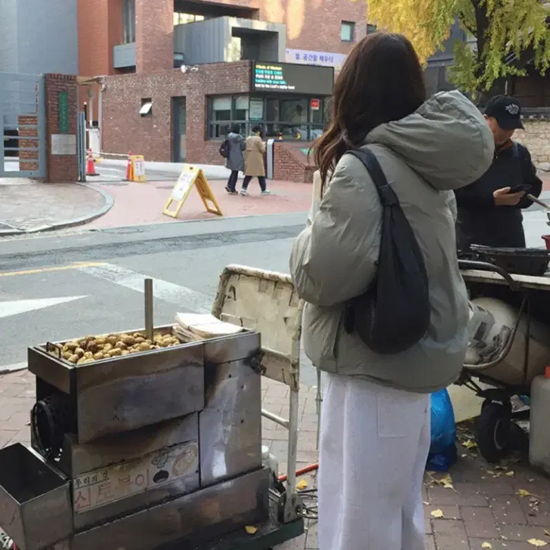 므앤 밤 후드 패딩 블랙