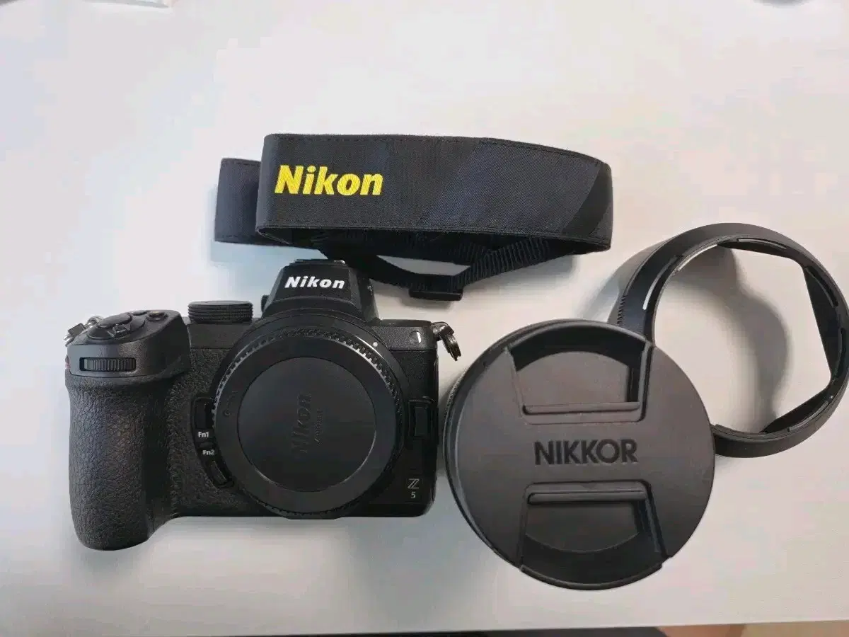 Nikon z5 바디 + 2470 f4.0 렌즈 (니콘)