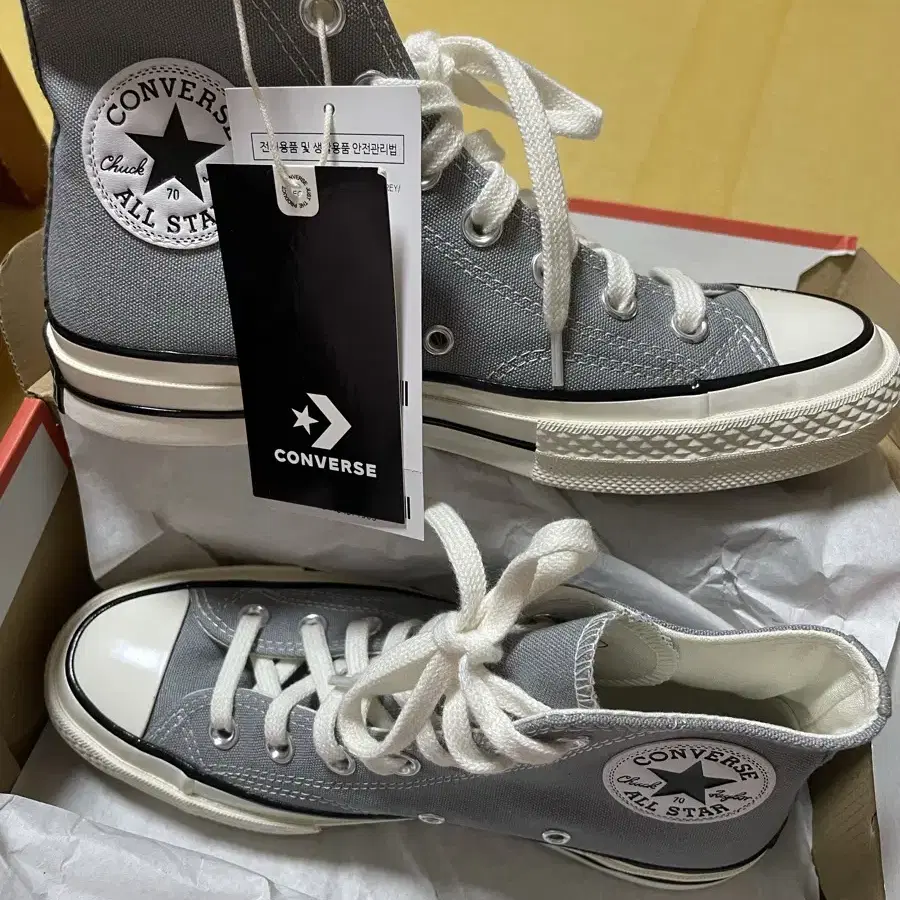 운동화 스니커즈 컨버스 척70 그레이 새상품 정품 converse 235