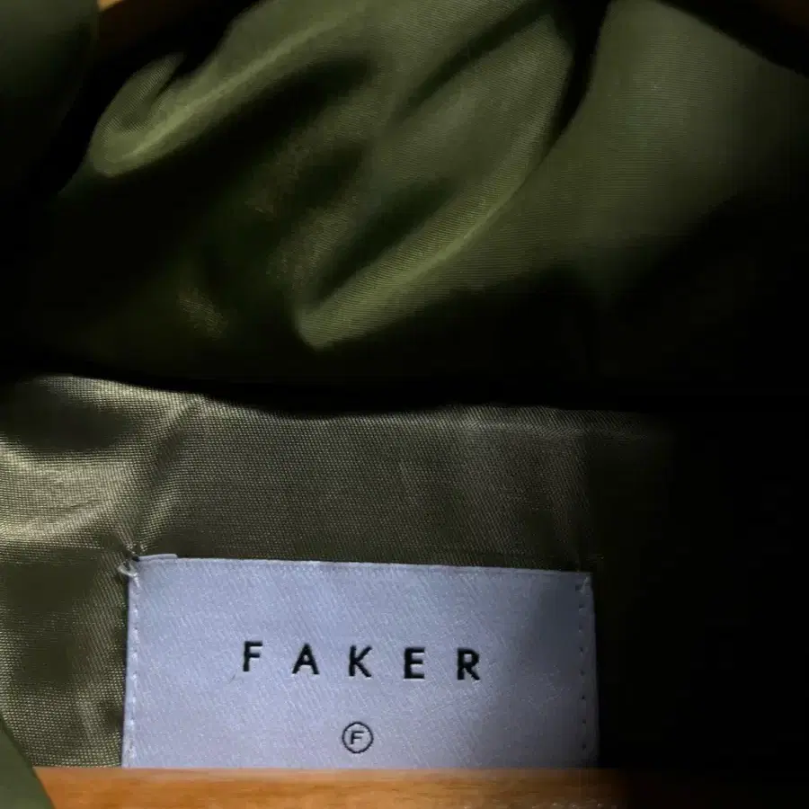 F(100-110)FAKER 카키 오버핏 스트링 숏패딩 정품