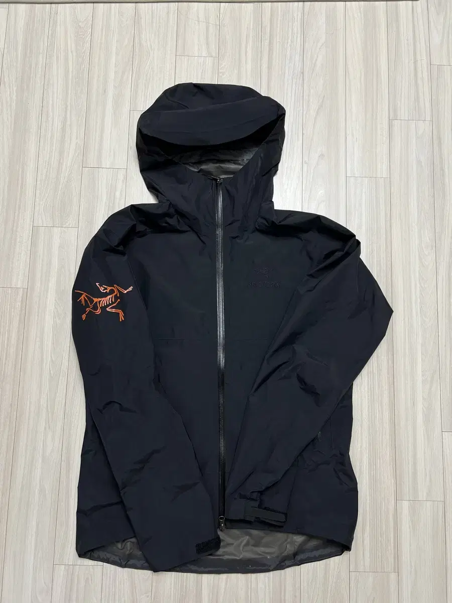 빔즈 아크테릭스 Beams arcteryx 제타 SL 블랙오렌지 M