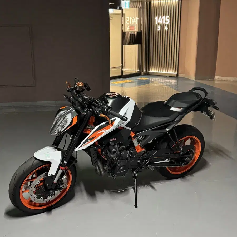 Ktm 듀크 890r