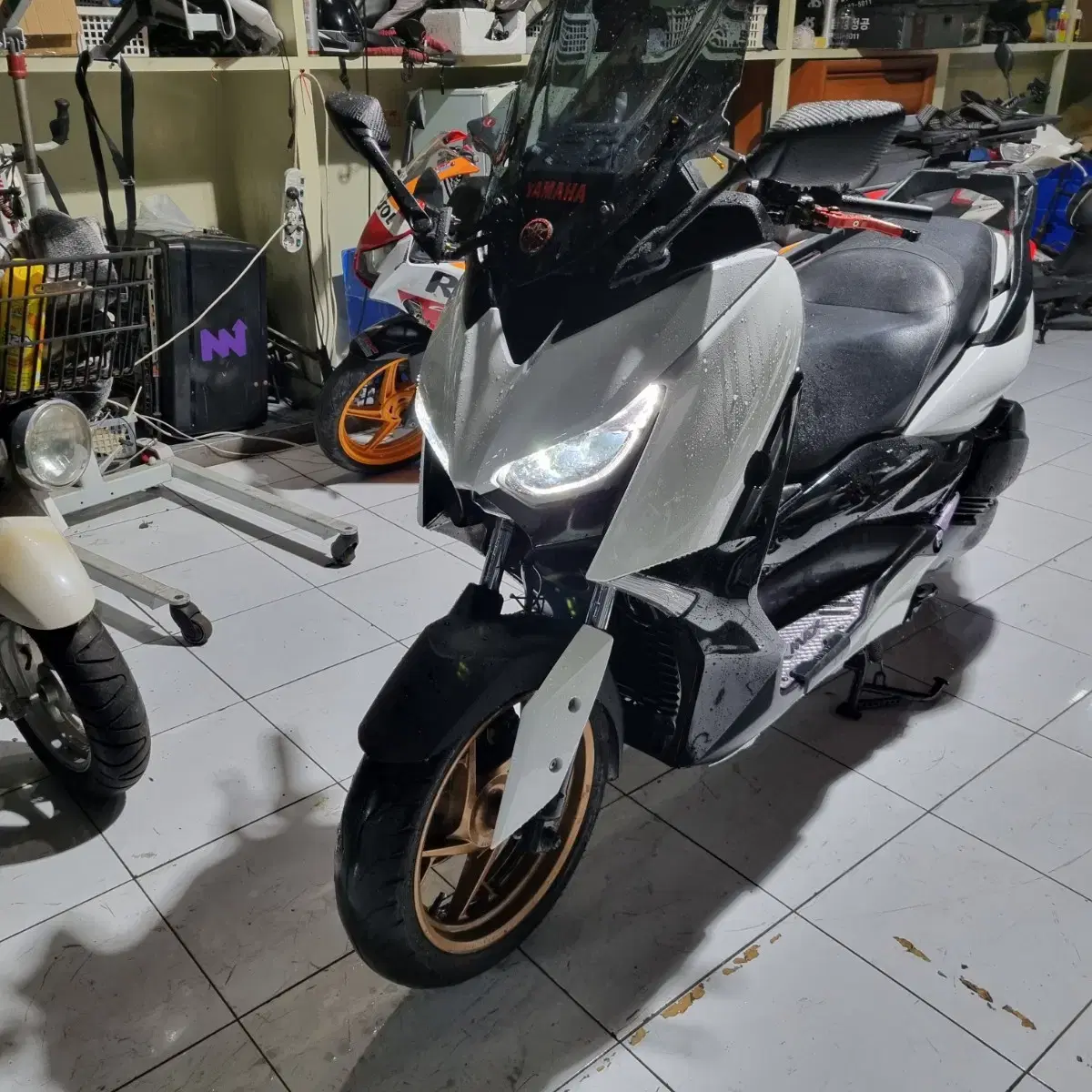 20년식 xmax300cc 부산경남창원울산거제 중고 오토바이 빅스쿠터