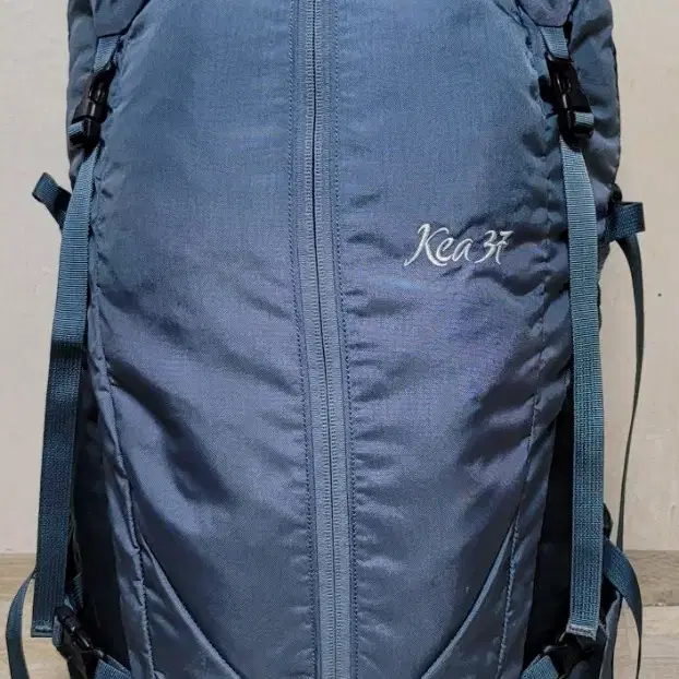 아크테릭스 ARC'TERYX 키아 kea37 등산배낭 여행캠핑배낭