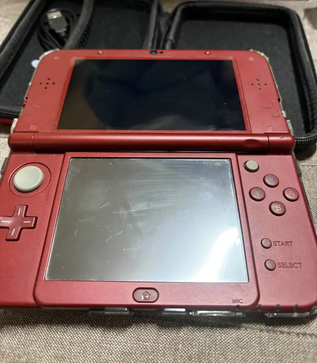 뉴 닌텐도 3ds xl 팝니다(터치펜O)