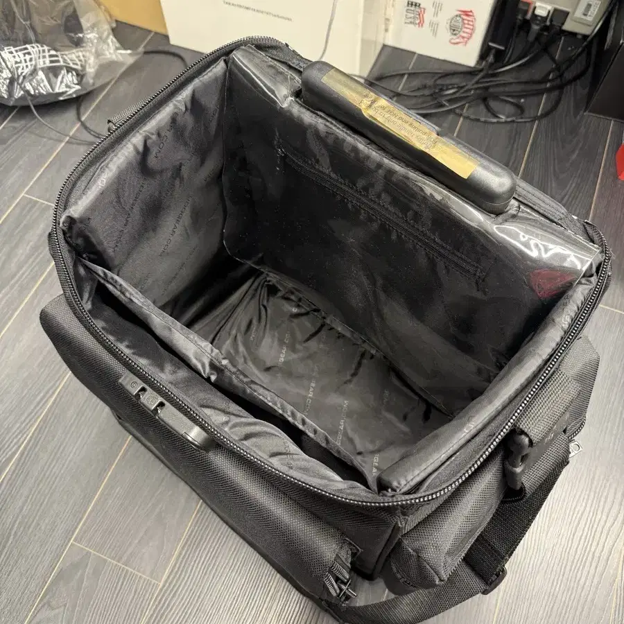 UDG ULTIMATE TROLLEY BAG LP 케이스 트롤리백 블랙