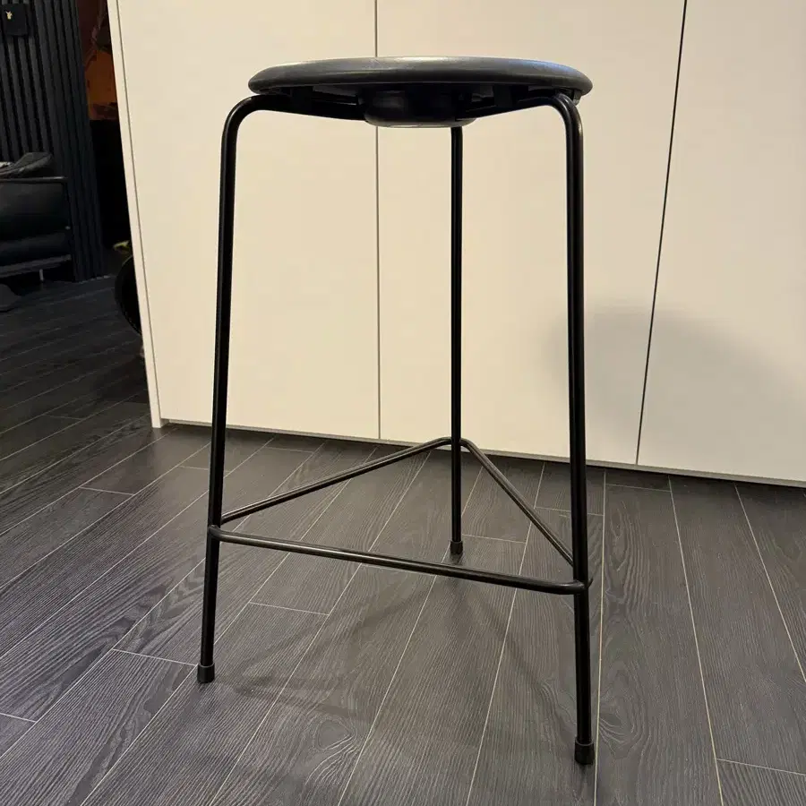 FRITZ HANSEN DOT STOOLS 프리츠한센 도트 하이 스툴 블