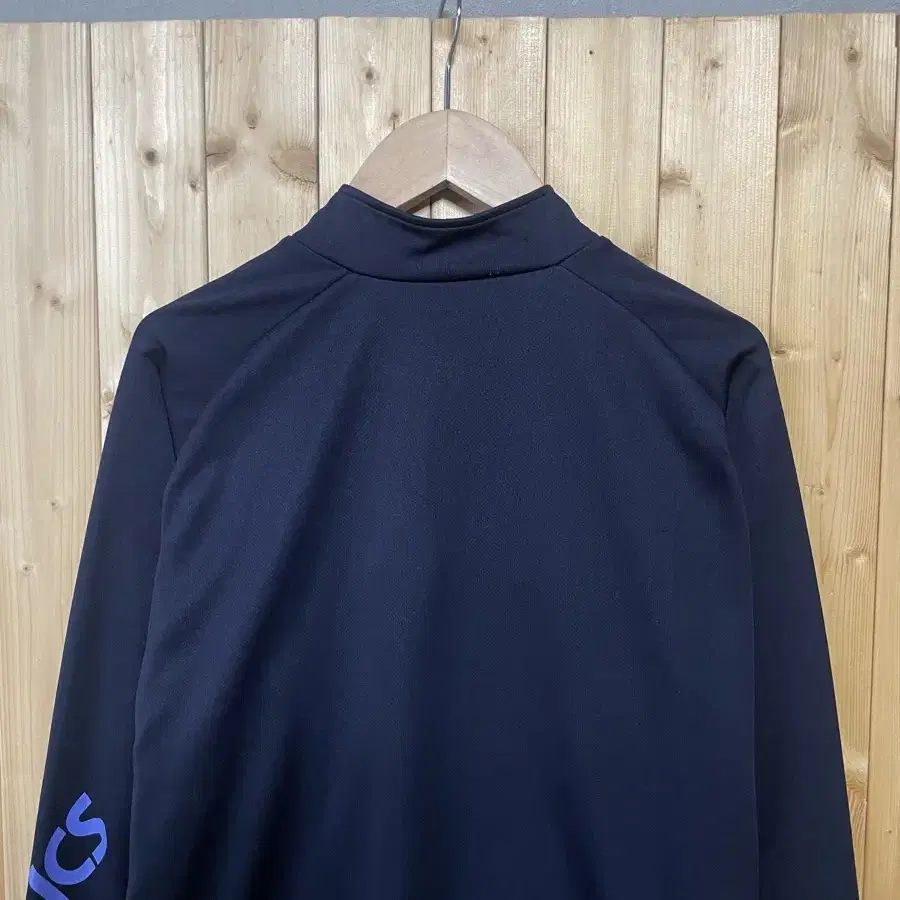 asics A77 Long sleeve