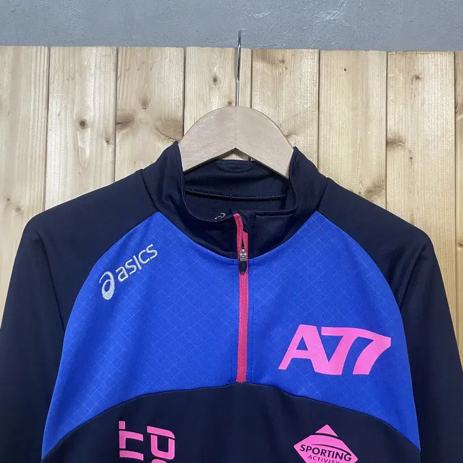 asics A77 Long sleeve