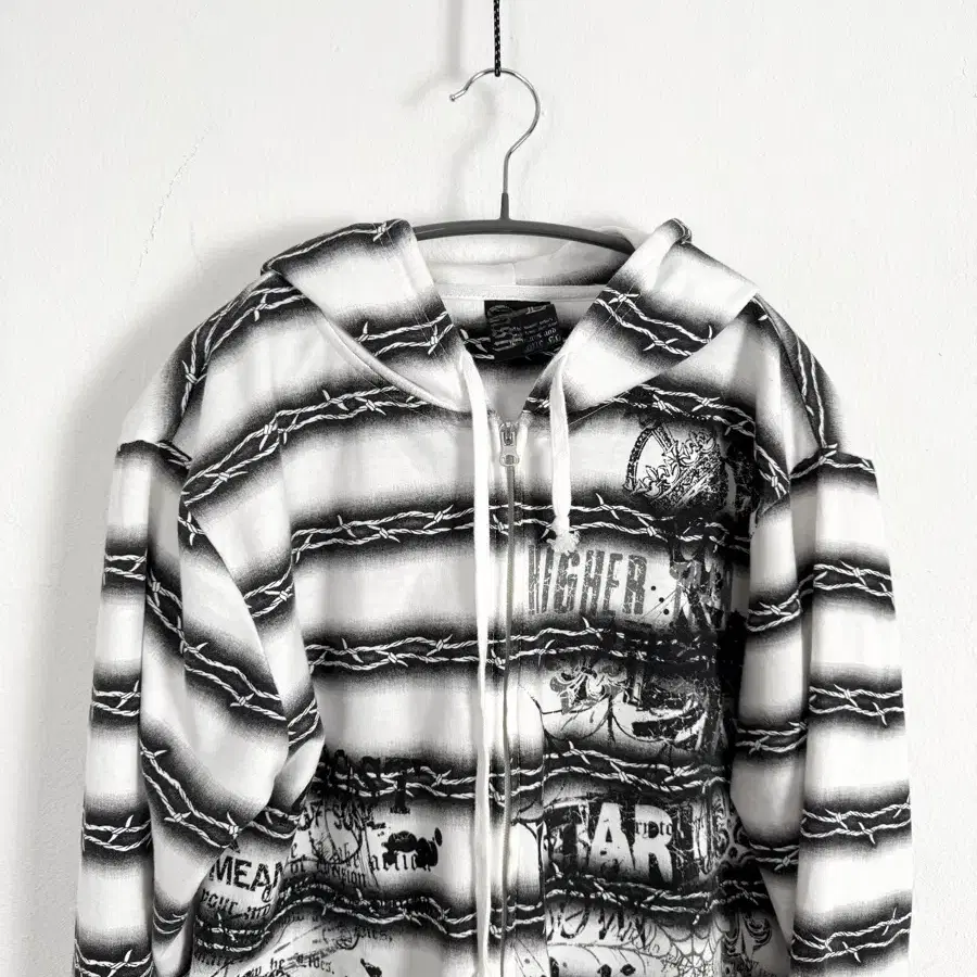 vintage wire print hoodie