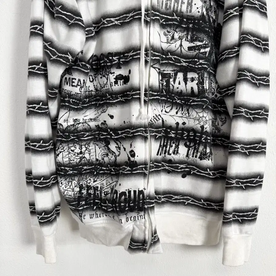 vintage wire print hoodie