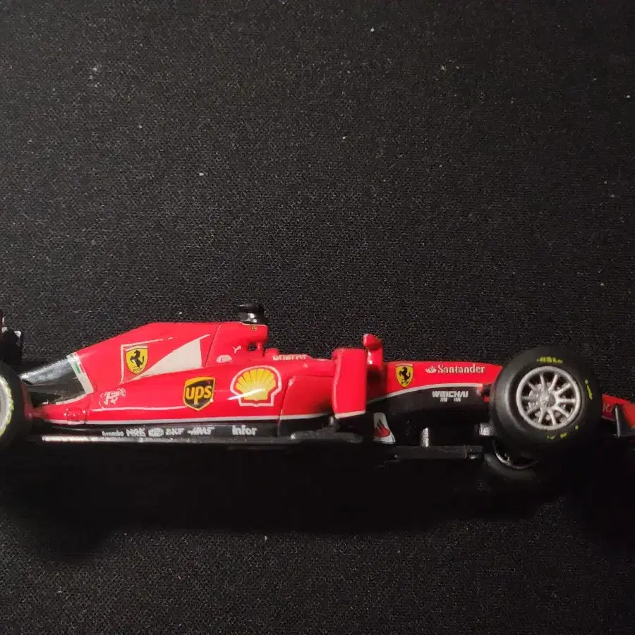 FEARRARI SF15-T (1:43)