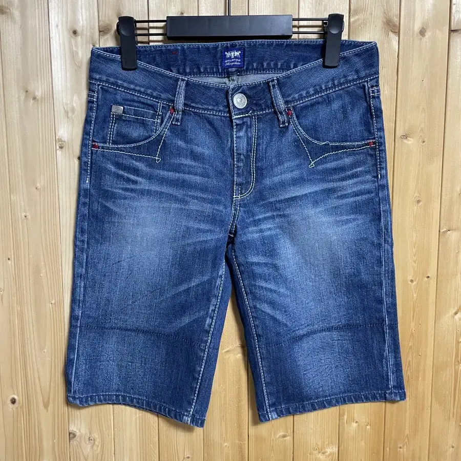 Levi's Short Pants