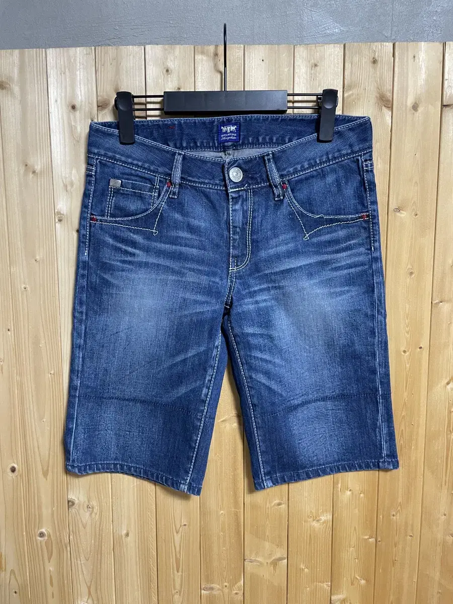 Levi's Short Pants