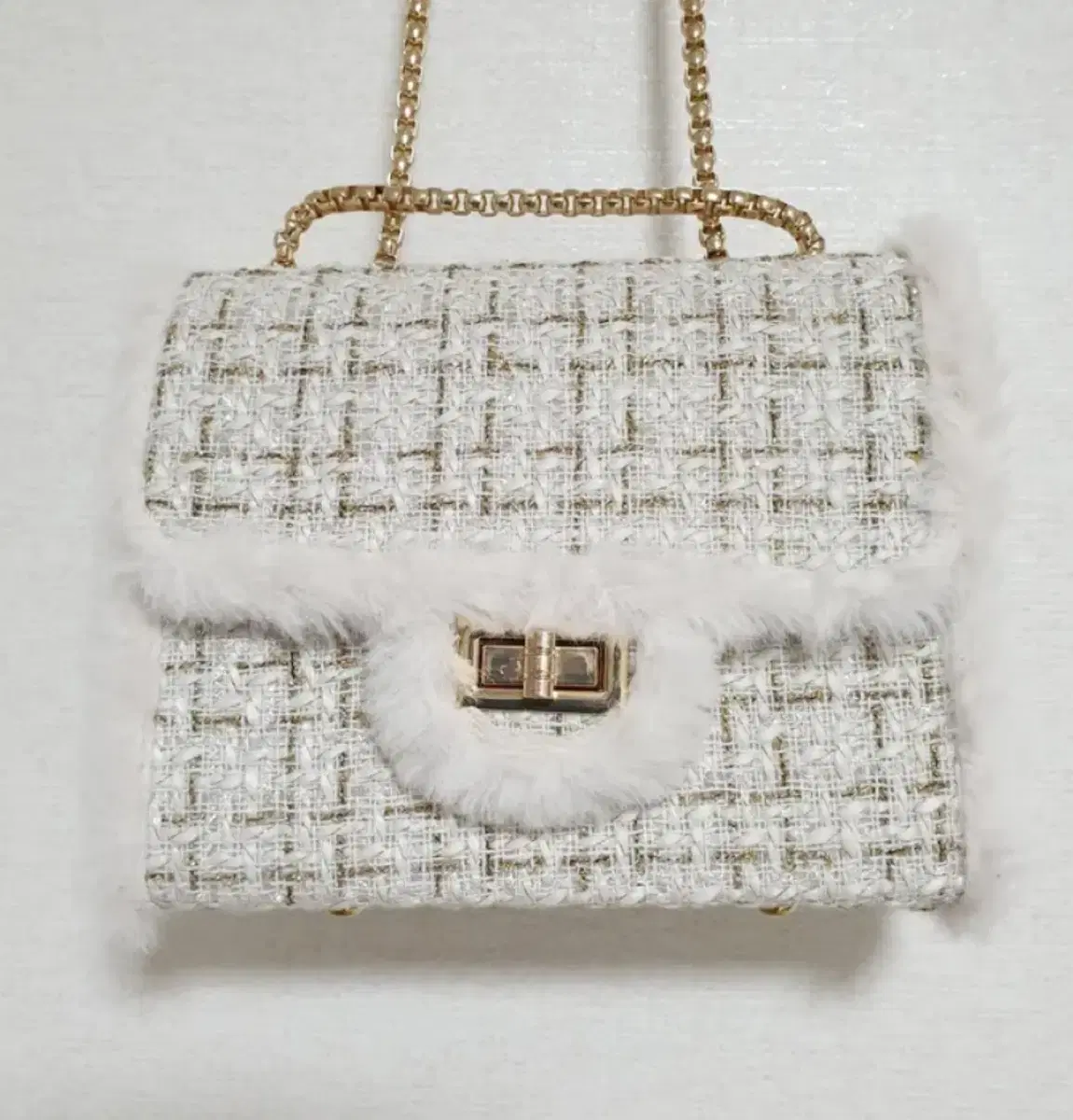 Able Bling Fur Chain Bag