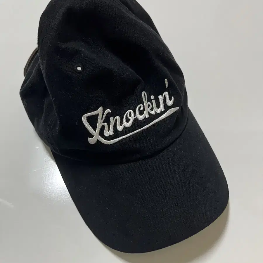 KNOCKIN LOGO B.B CAP_black