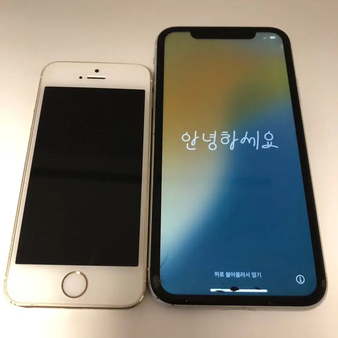 아이폰XR 128기가와 아이폰5S 부품용 기기 일괄 판매