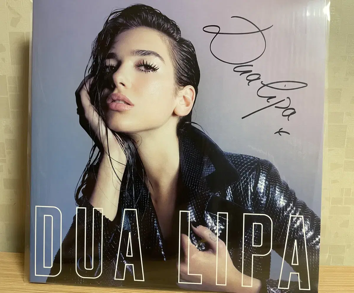 두아리파 Dua Lipa 친필싸인 LP