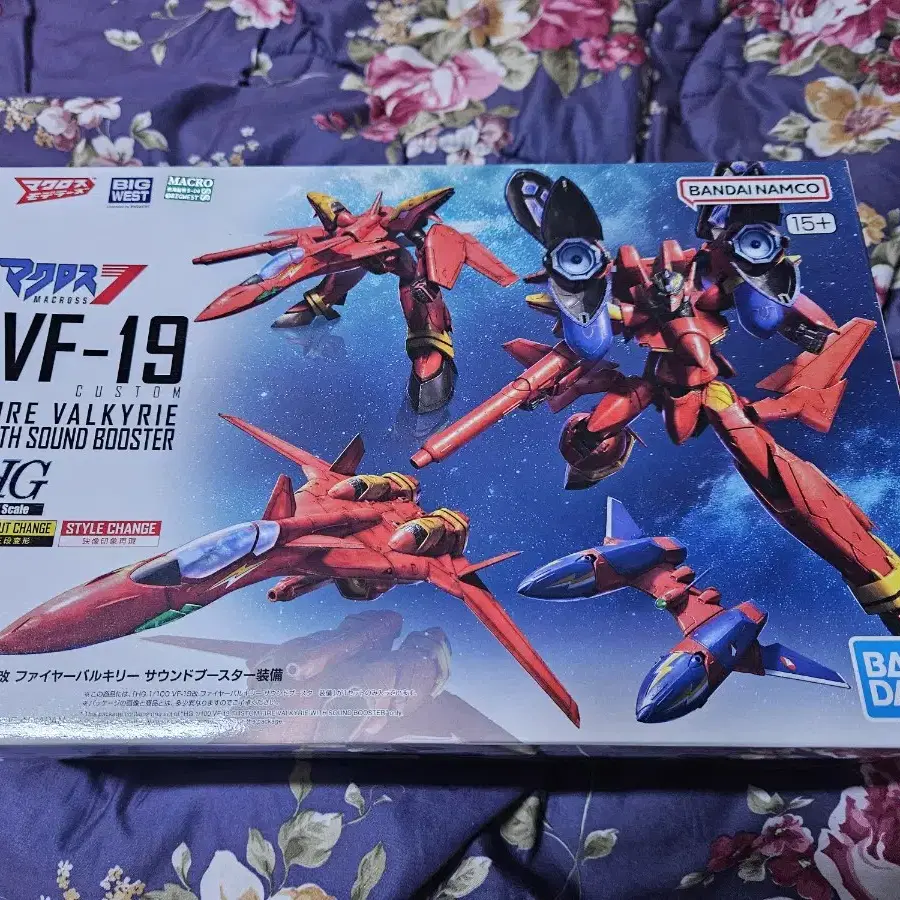 HG 마크로스 VF-19 커스텀 파이어발키리 미개봉 새제품