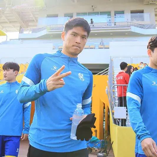 광주FC 트레이닝 켈미 집업 구합니다