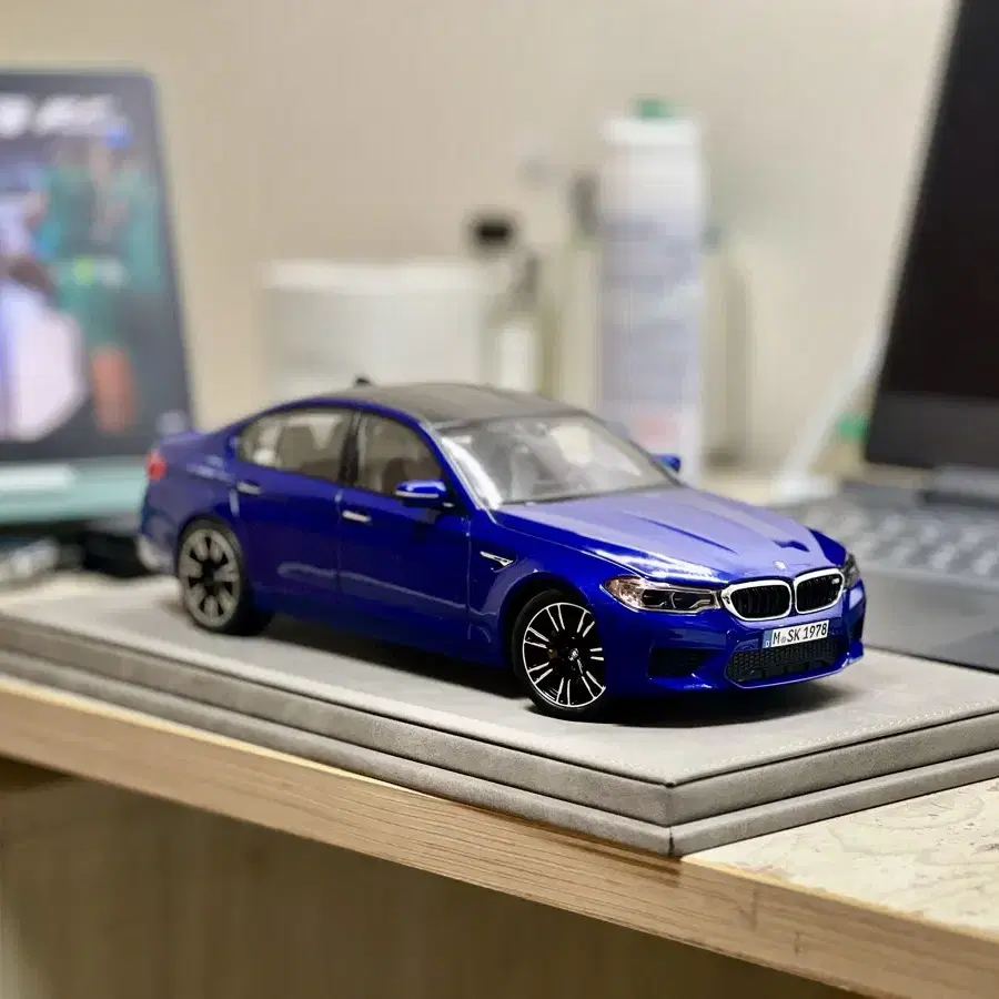 1:18 노레브 BMW F90 M5 다이캐스트