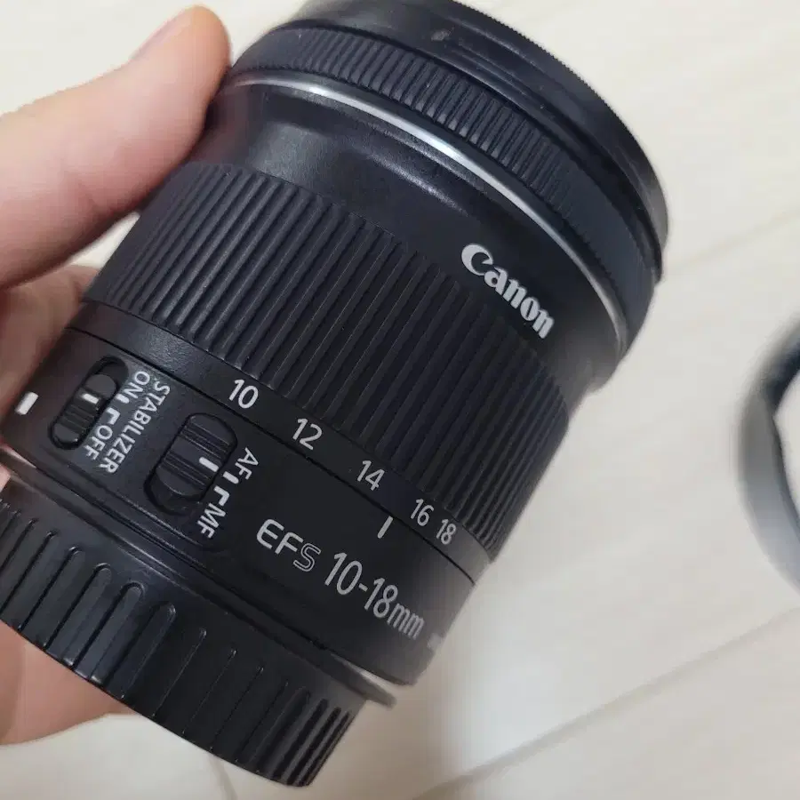 캐논 EF-S 10-18mm f4.5-5.6 IS STM 광각 렌즈