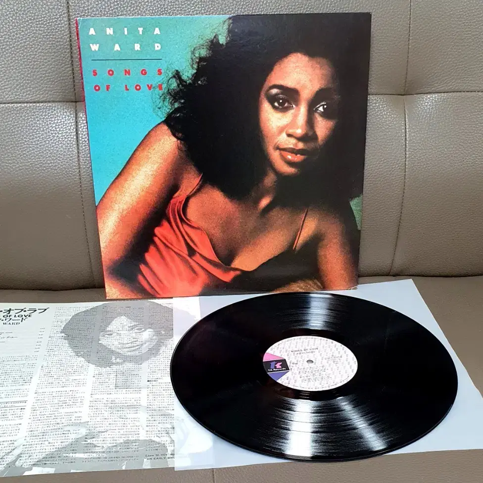 LP ㅡ Anita Ward  /  수입명반