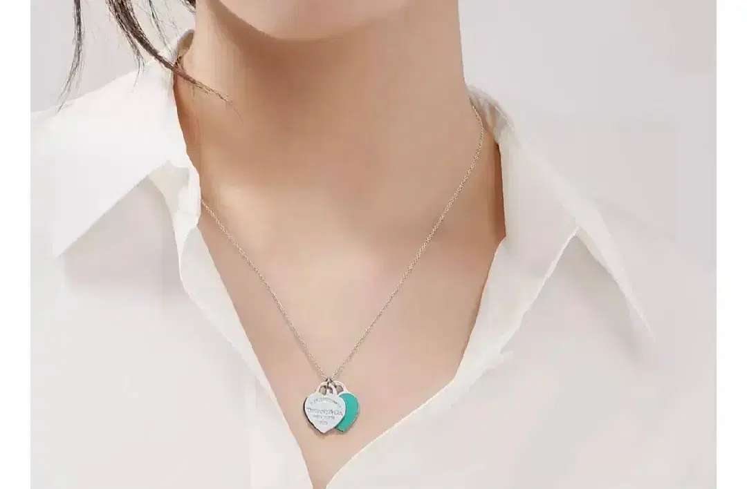 (pendant size large) Tiffany & Co Double Heart Small Mint Necklace